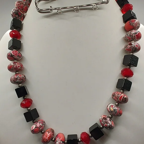 Jewelry Show Tonight at 9:45 pm CST. Theme - You are loved! ❤️💖😍🥰 - Picture 7 of 11